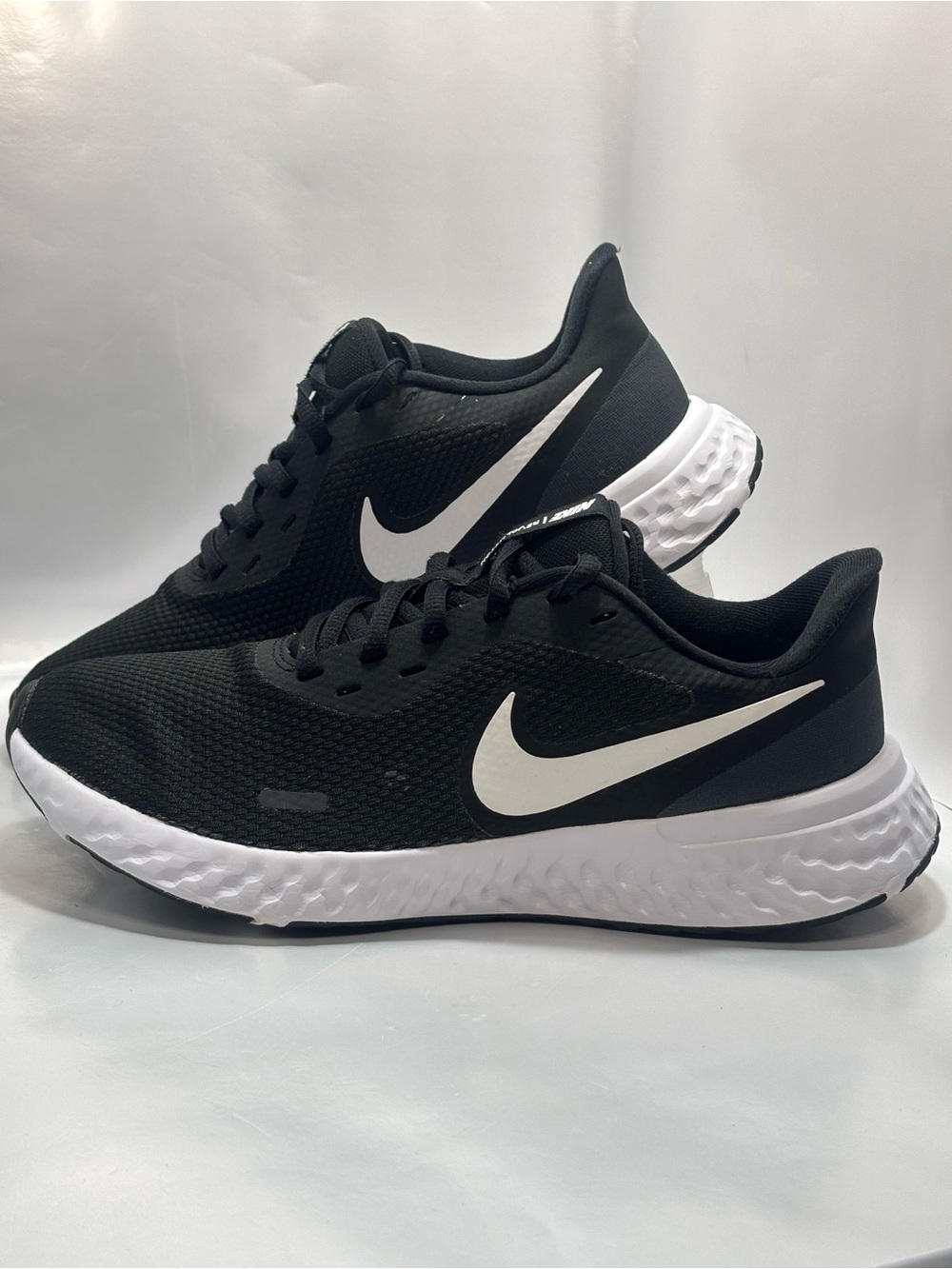 Nike Women's US Size 8 Revolution 5 Running Shoe Black/White BQ3207-002